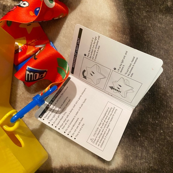 NWT Super Nintendo World Universal Studios Souvenir *Super Star* Popcorn Bucket - Picture 3 of 7